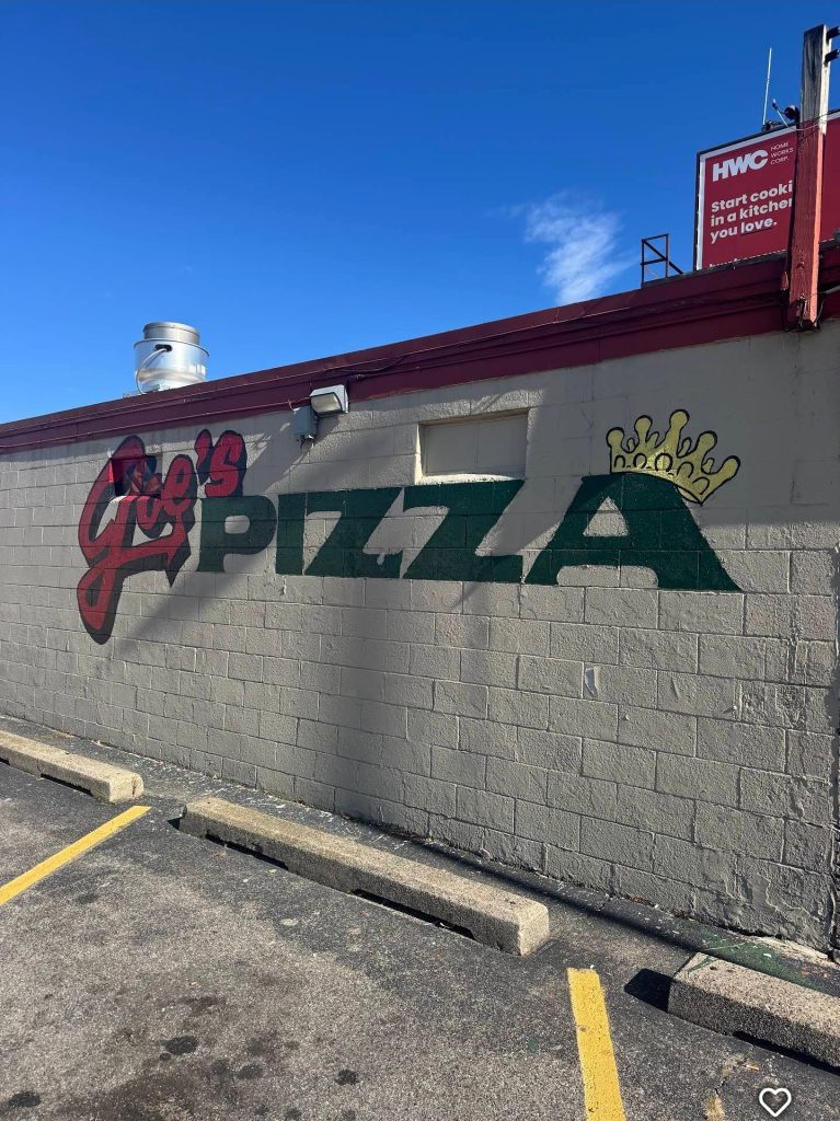 joe's pizza king outside